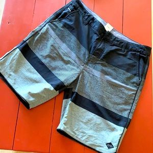Men’s RipCurl Boardwalk shorts. Size 33